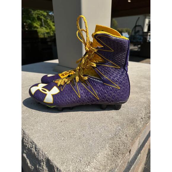 Under Armour Football Cleats - Picture 1 of 6
